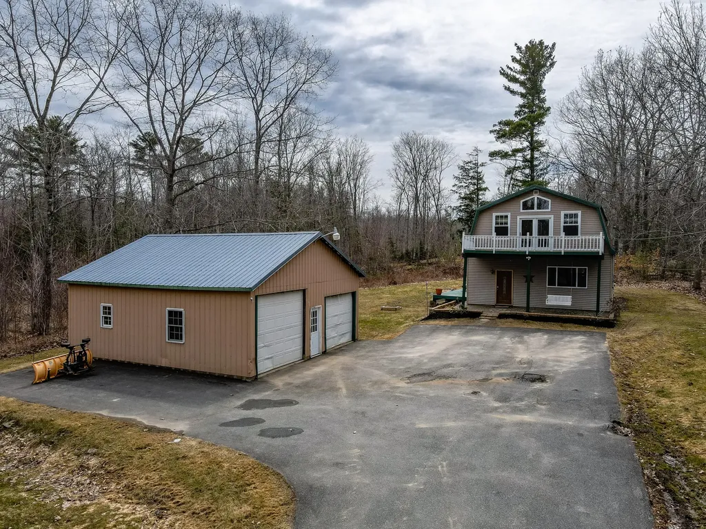 1083 North Road Newburgh ME 04444