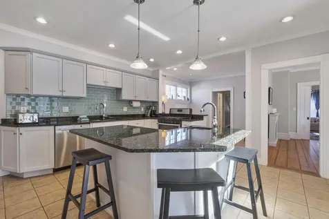 26 Shaw Avenue Rockland ME 04841