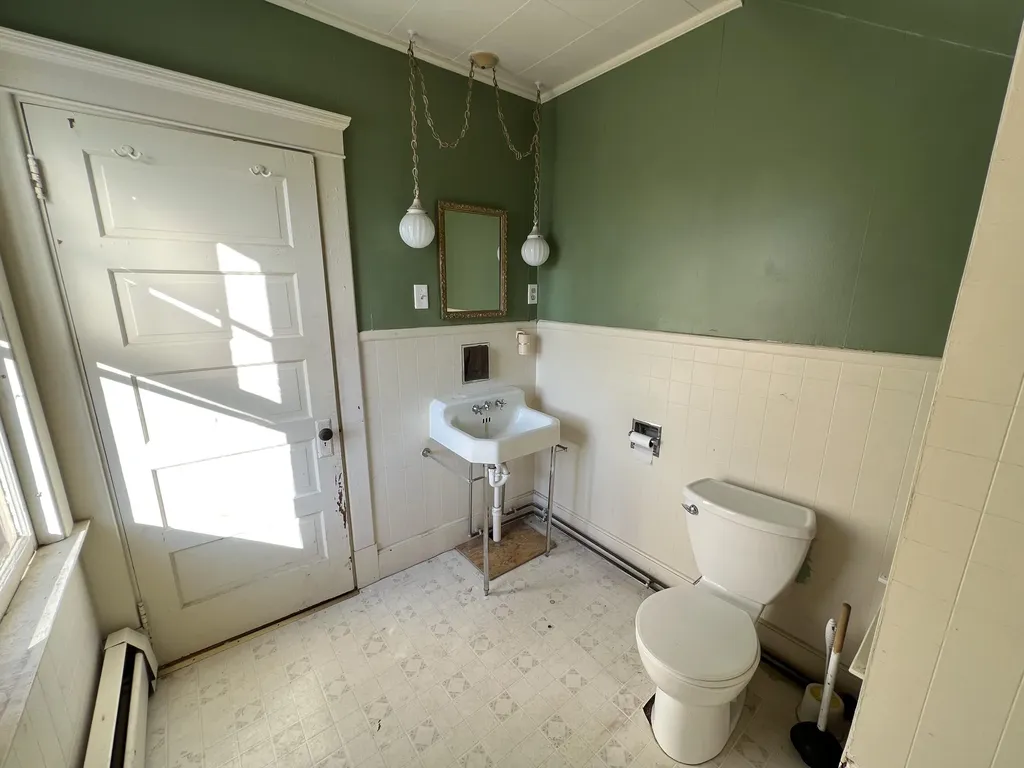 729 Prospect Avenue Rumford ME 04276