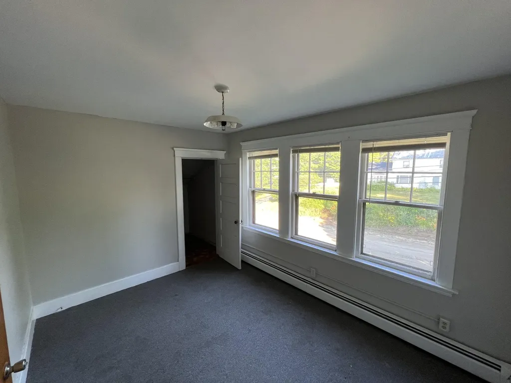 729 Prospect Avenue Rumford ME 04276