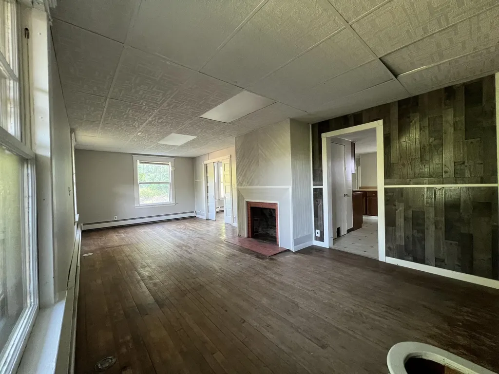 729 Prospect Avenue Rumford ME 04276