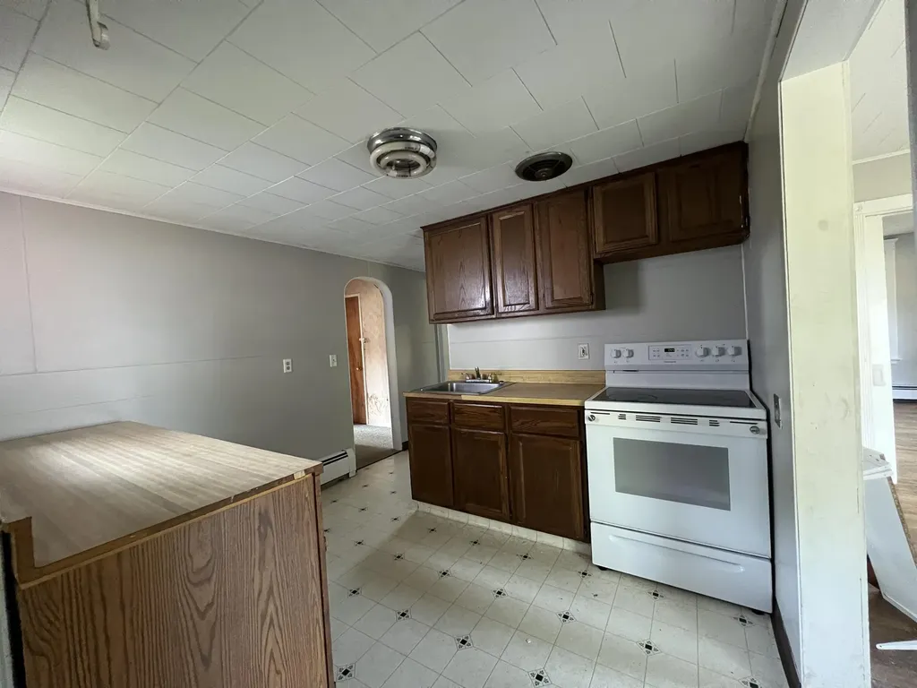 729 Prospect Avenue Rumford ME 04276