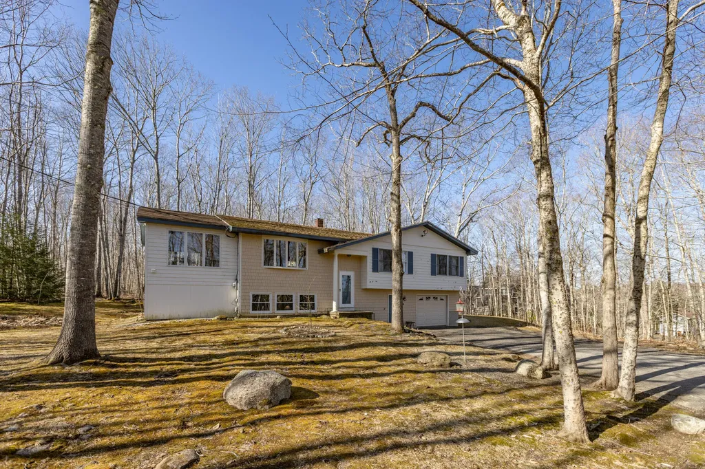 650 Mt Pleasant Street Rockport ME 04856