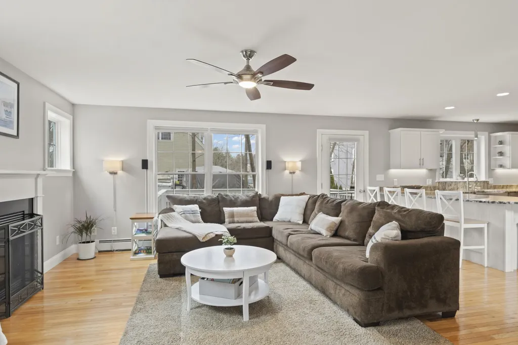 83 Cobb Avenue Portland ME 04102