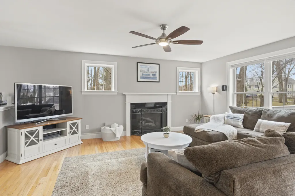 83 Cobb Avenue Portland ME 04102