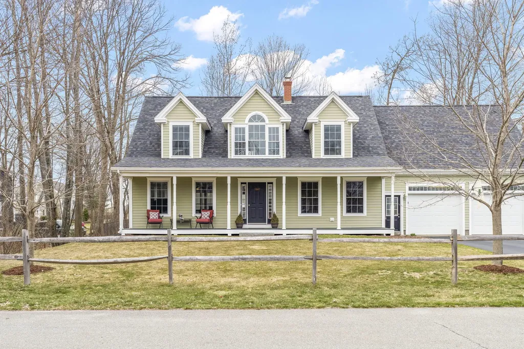 83 Cobb Avenue Portland ME 04102