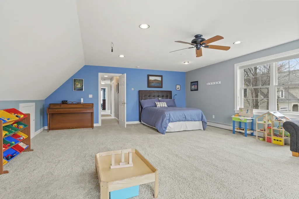 83 Cobb Avenue Portland ME 04102