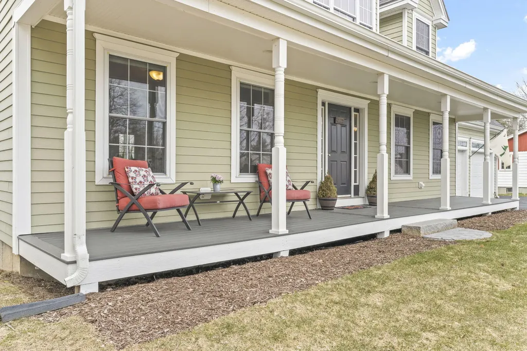 83 Cobb Avenue Portland ME 04102
