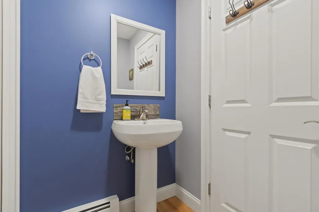 83 Cobb Avenue Portland ME 04102