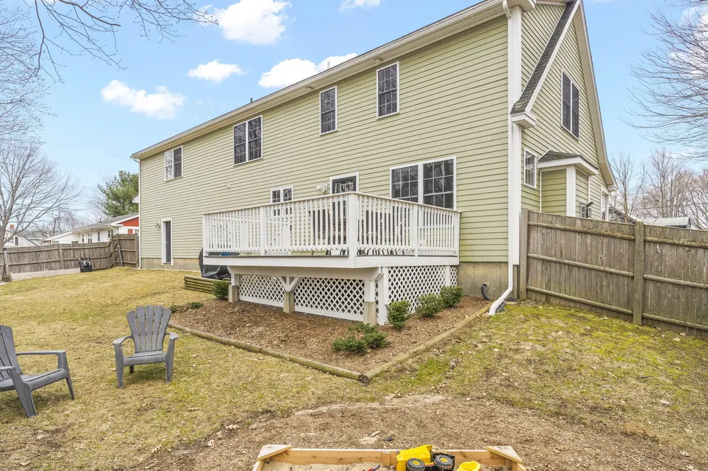 83 Cobb Avenue Portland ME 04102