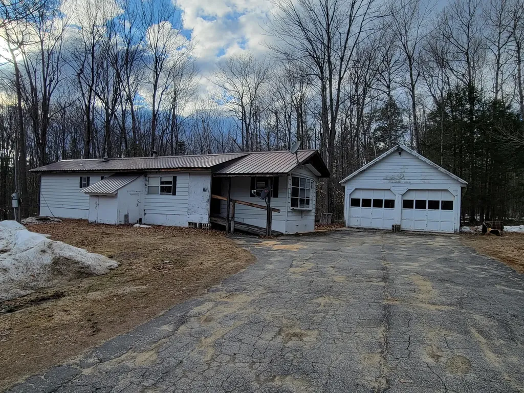 173 Stetson Road Hartford ME 04220