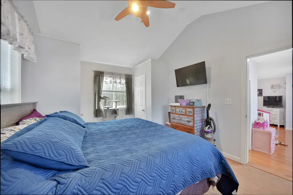 68 Ledgewood Lane Gardiner ME 04345