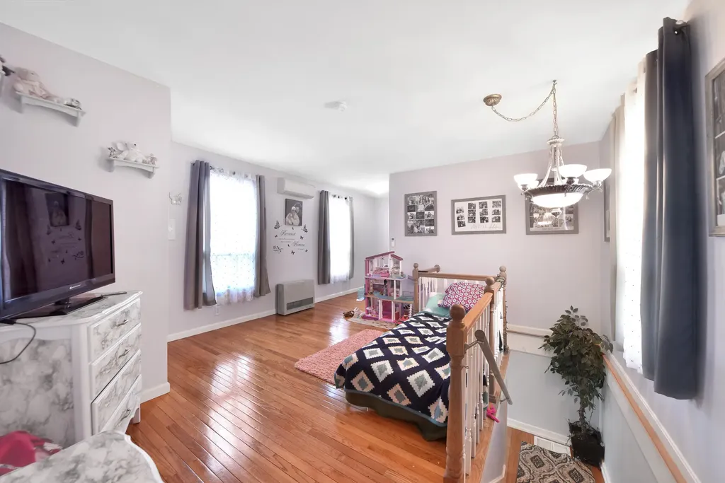 68 Ledgewood Lane Gardiner ME 04345