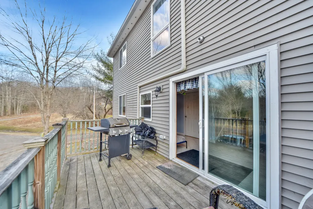 68 Ledgewood Lane Gardiner ME 04345