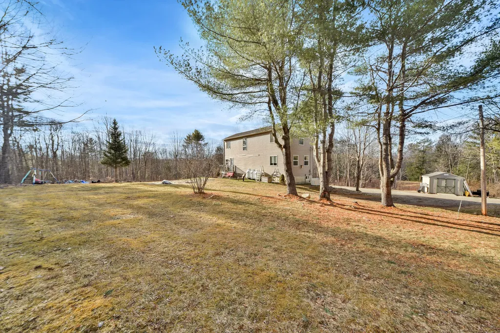 68 Ledgewood Lane Gardiner ME 04345