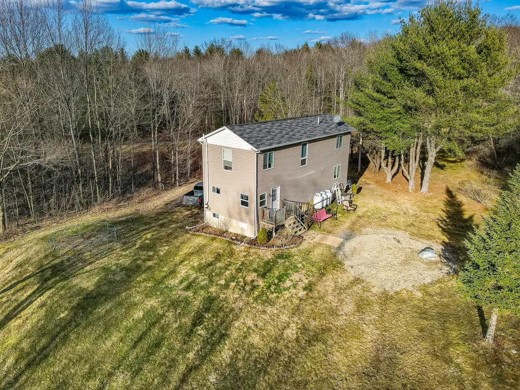 68 Ledgewood Lane Gardiner ME 04345
