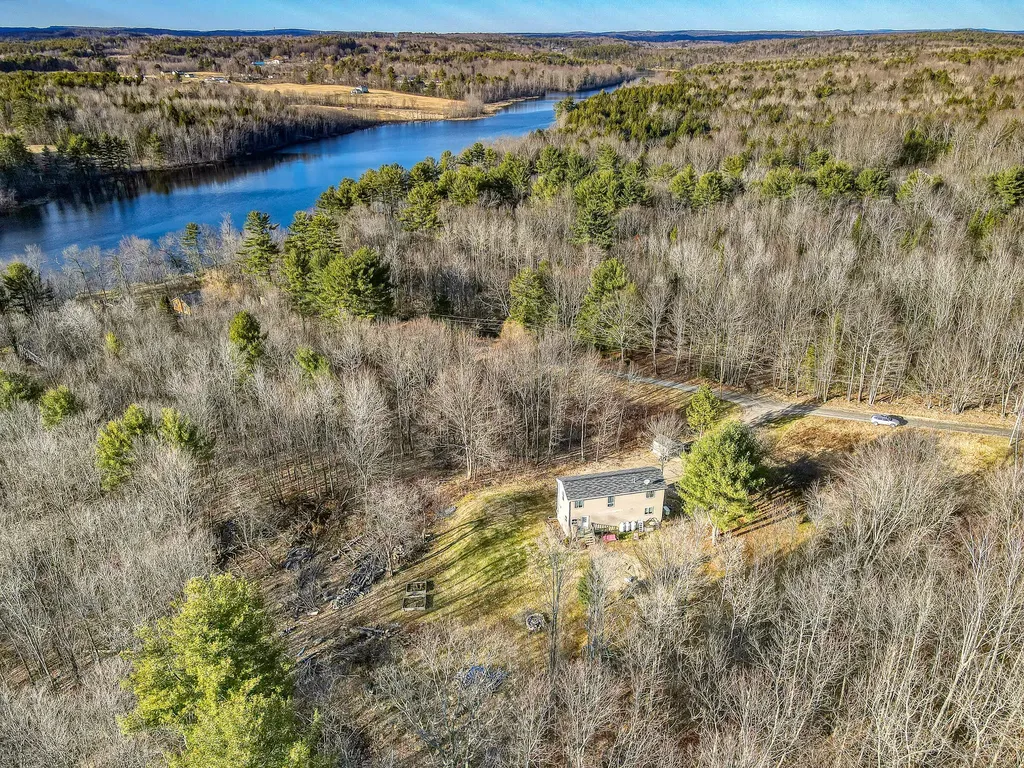 68 Ledgewood Lane Gardiner ME 04345