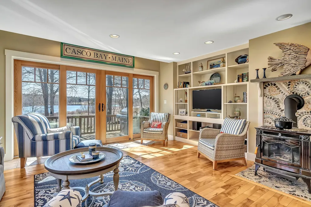 398 Sebasco Road Phippsburg ME 04562