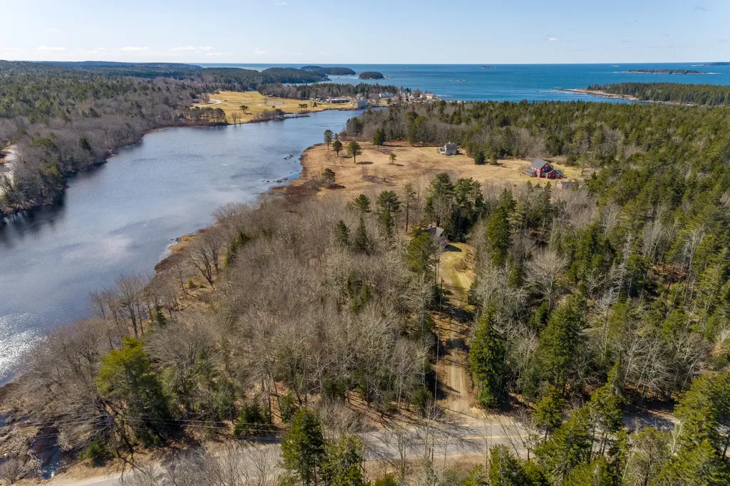 398 Sebasco Road Phippsburg ME 04562