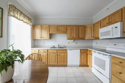 42 Farragut Way Kennebunk ME 04043