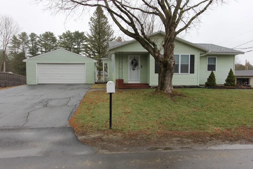 6 Osborn Street Lisbon ME 04250