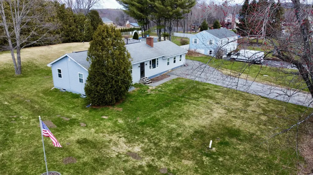 8 Turcotte Road Sabattus ME 04280