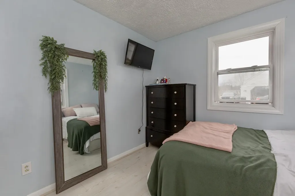 8 Turcotte Road Sabattus ME 04280
