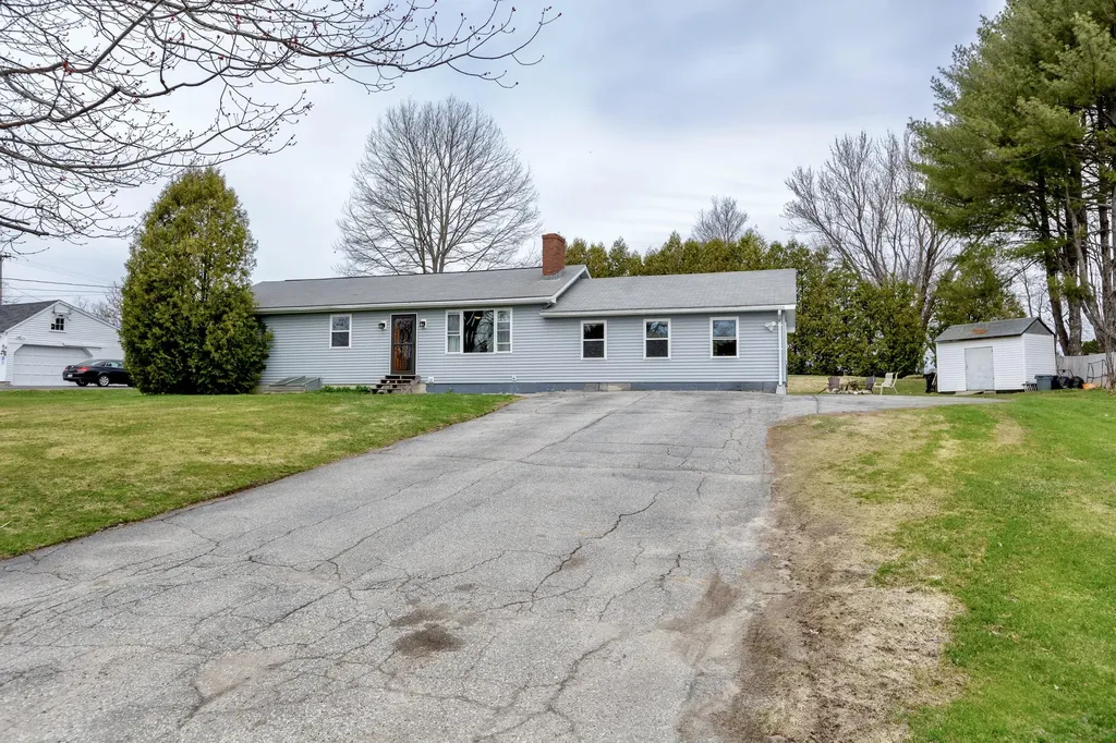 8 Turcotte Road Sabattus ME 04280
