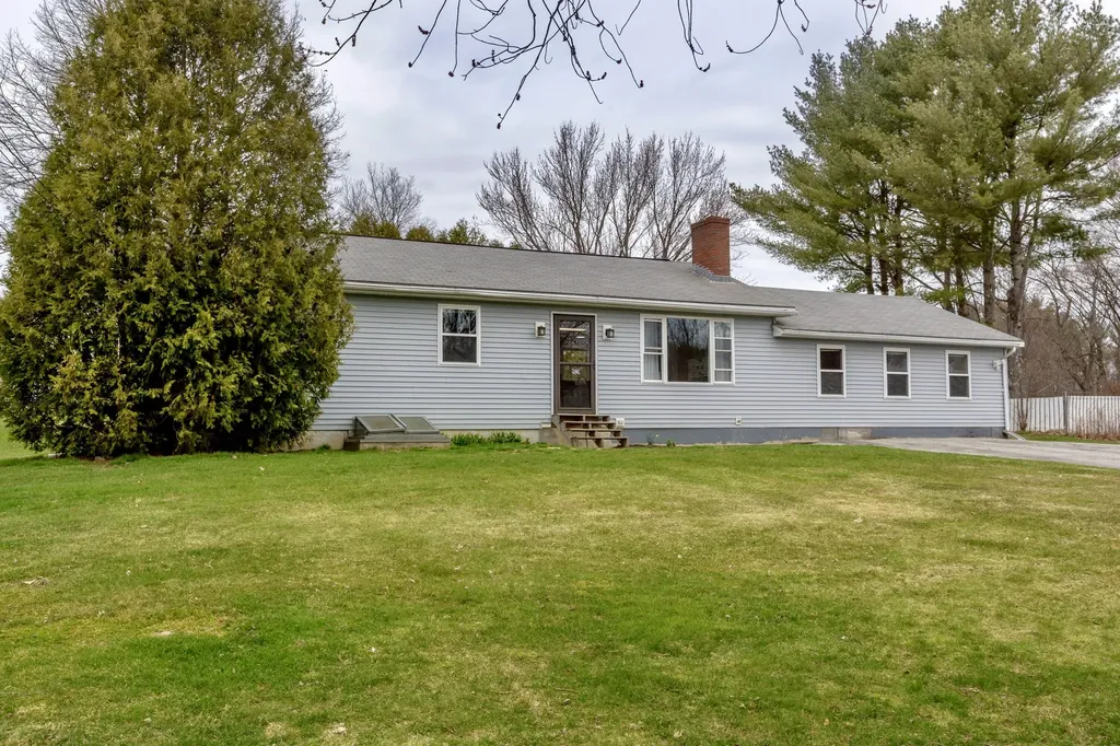 8 Turcotte Road Sabattus ME 04280