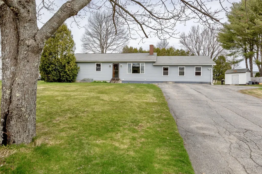 8 Turcotte Road Sabattus ME 04280
