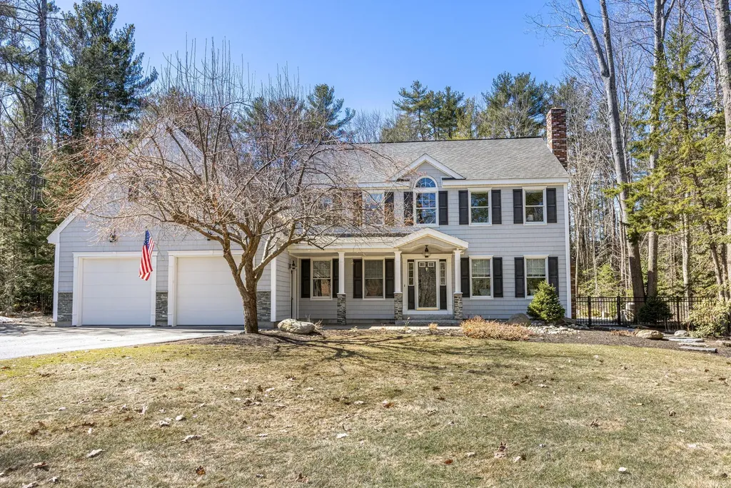 18 Lillian Way Scarborough ME 04074