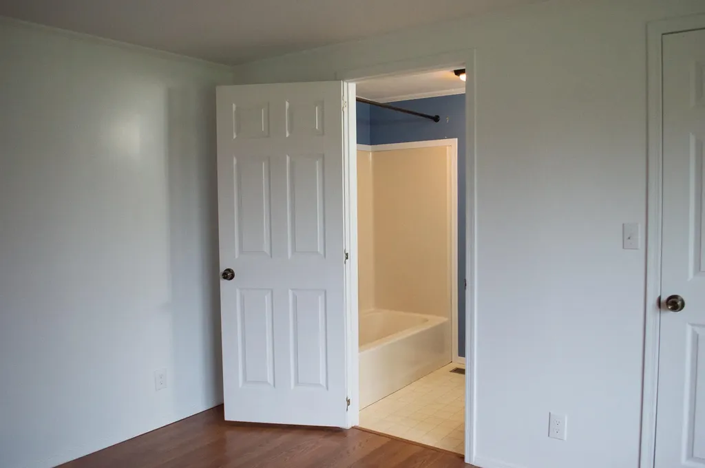 82 Boston Road Winterport ME 04496