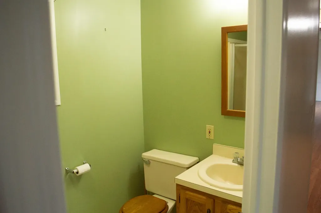 82 Boston Road Winterport ME 04496
