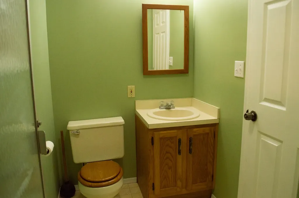 82 Boston Road Winterport ME 04496