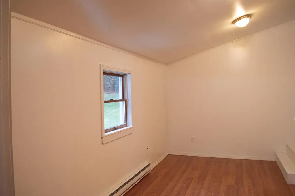82 Boston Road Winterport ME 04496