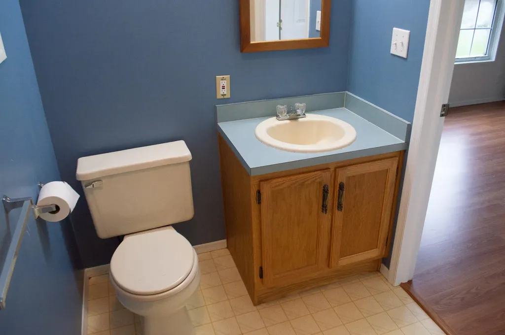 82 Boston Road Winterport ME 04496