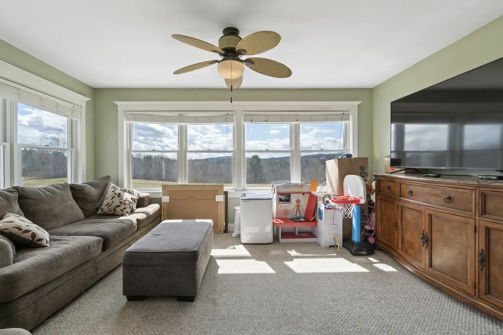 124 Ridge Road Wales ME 04280