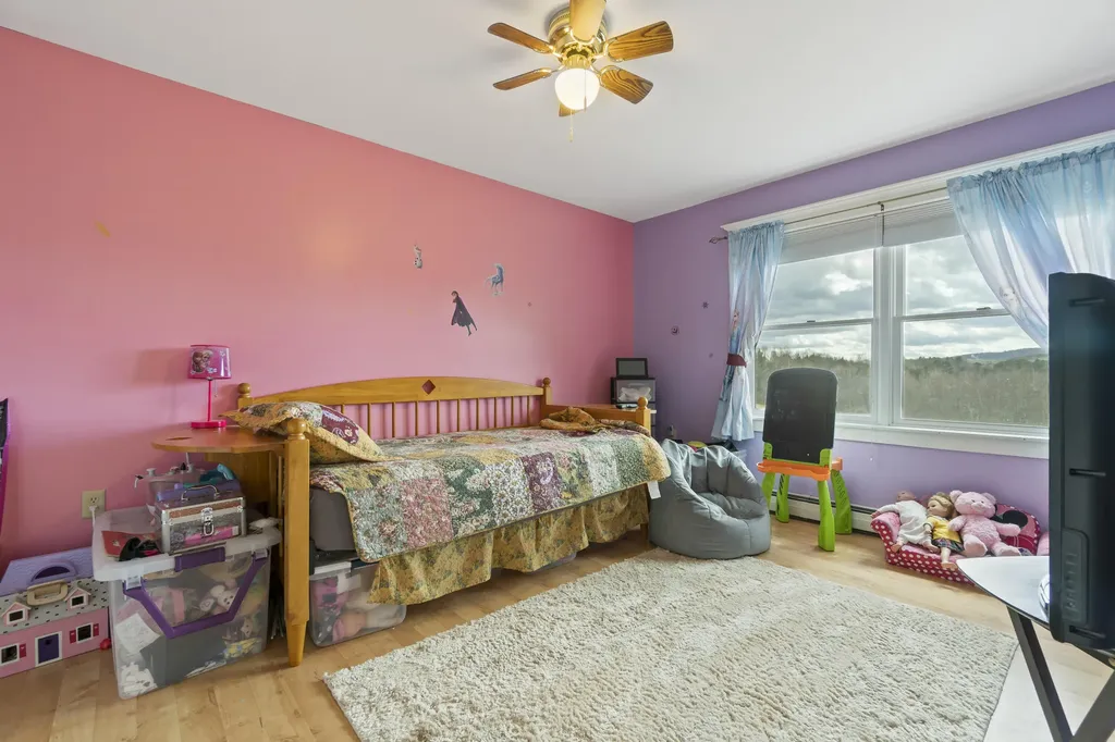 124 Ridge Road Wales ME 04280