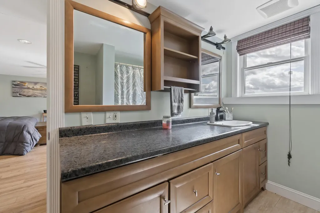 124 Ridge Road Wales ME 04280