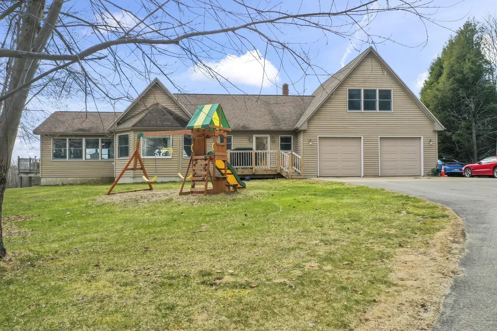 124 Ridge Road Wales ME 04280