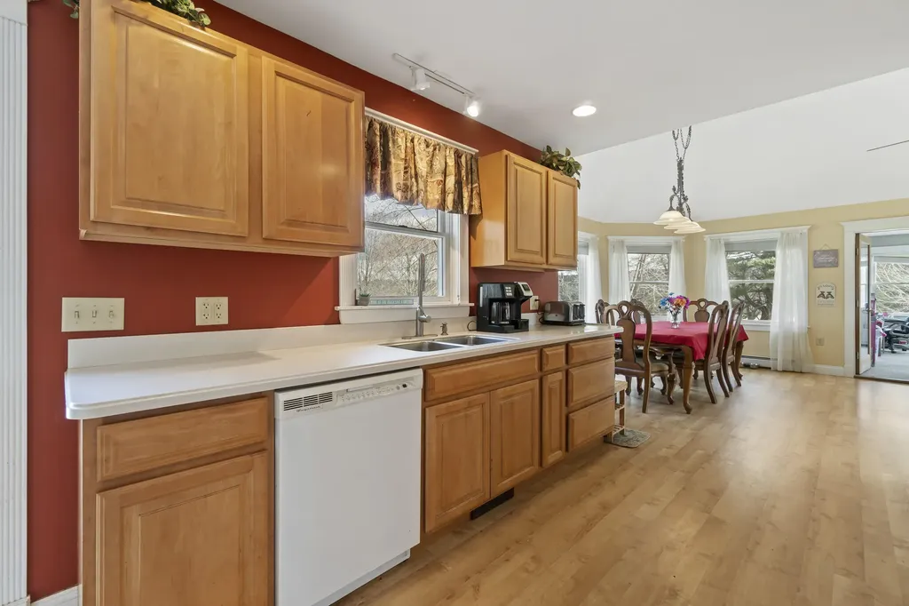 124 Ridge Road Wales ME 04280