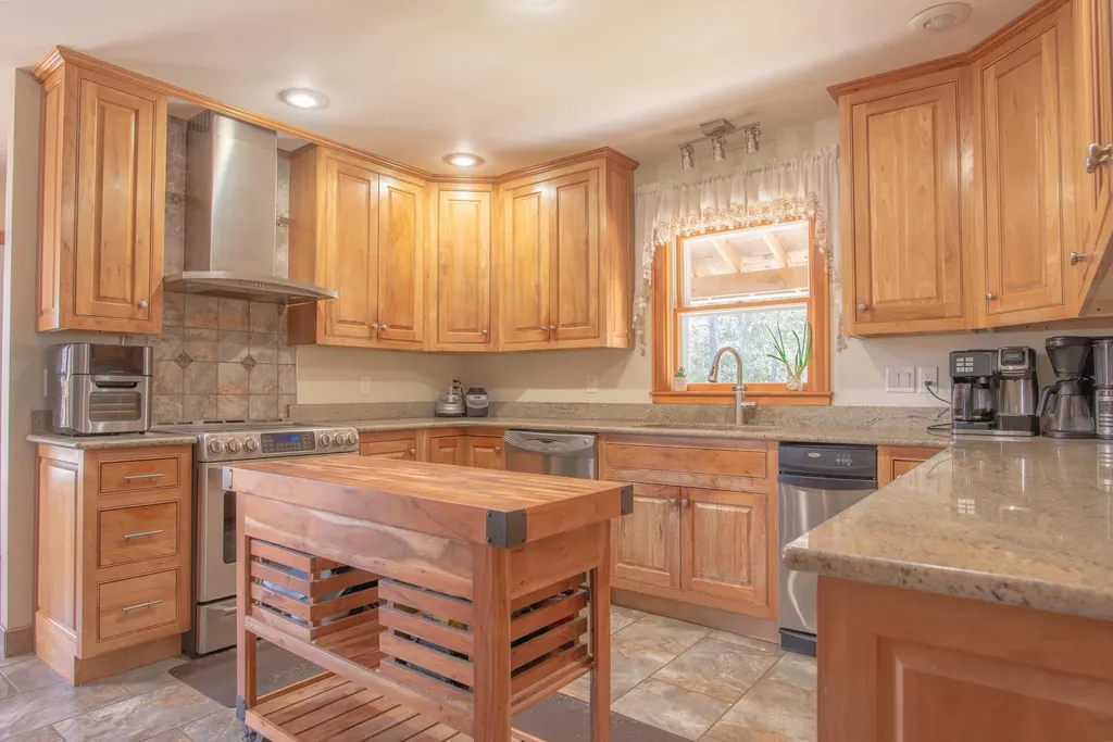 182 Bullen Street Milford ME 04461