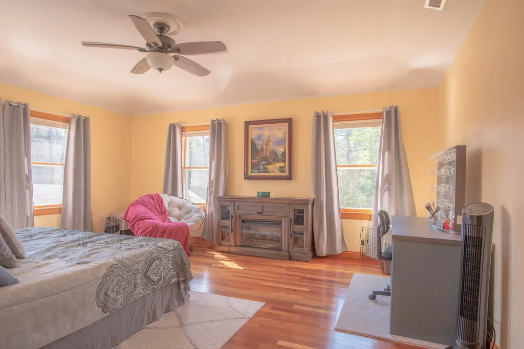 182 Bullen Street Milford ME 04461