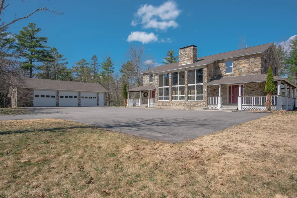 182 Bullen Street Milford ME 04461