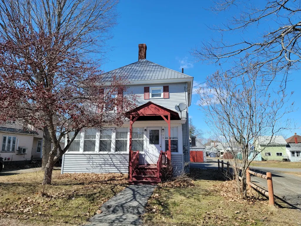 39 Railroad Avenue Brownville ME 04414