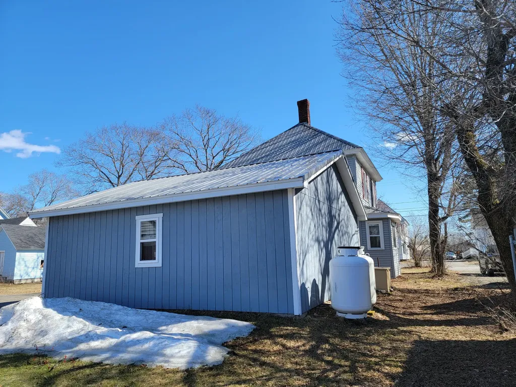 39 Railroad Avenue Brownville ME 04414