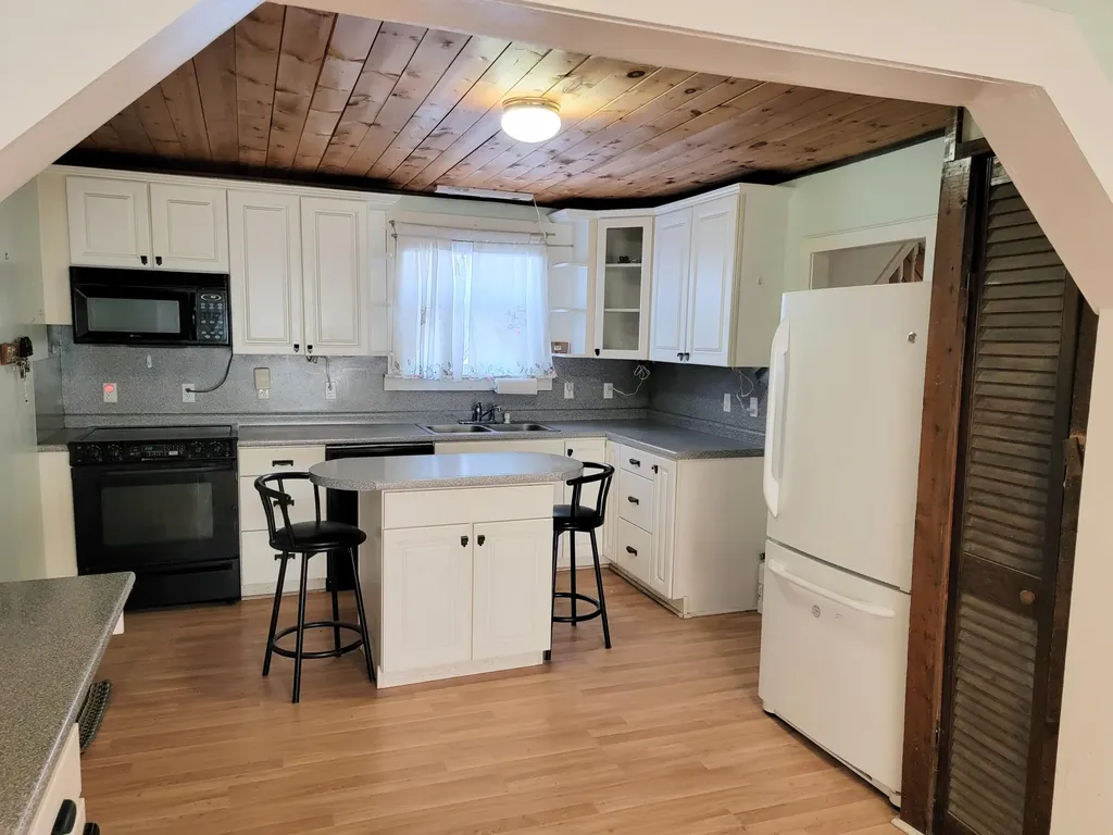 39 Railroad Avenue Brownville ME 04414