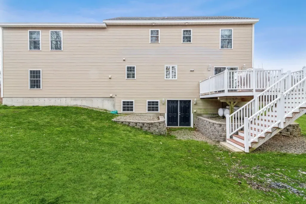 660 River Road Arundel ME 04046