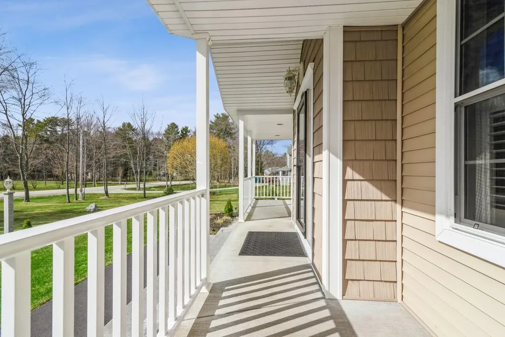 660 River Road Arundel ME 04046