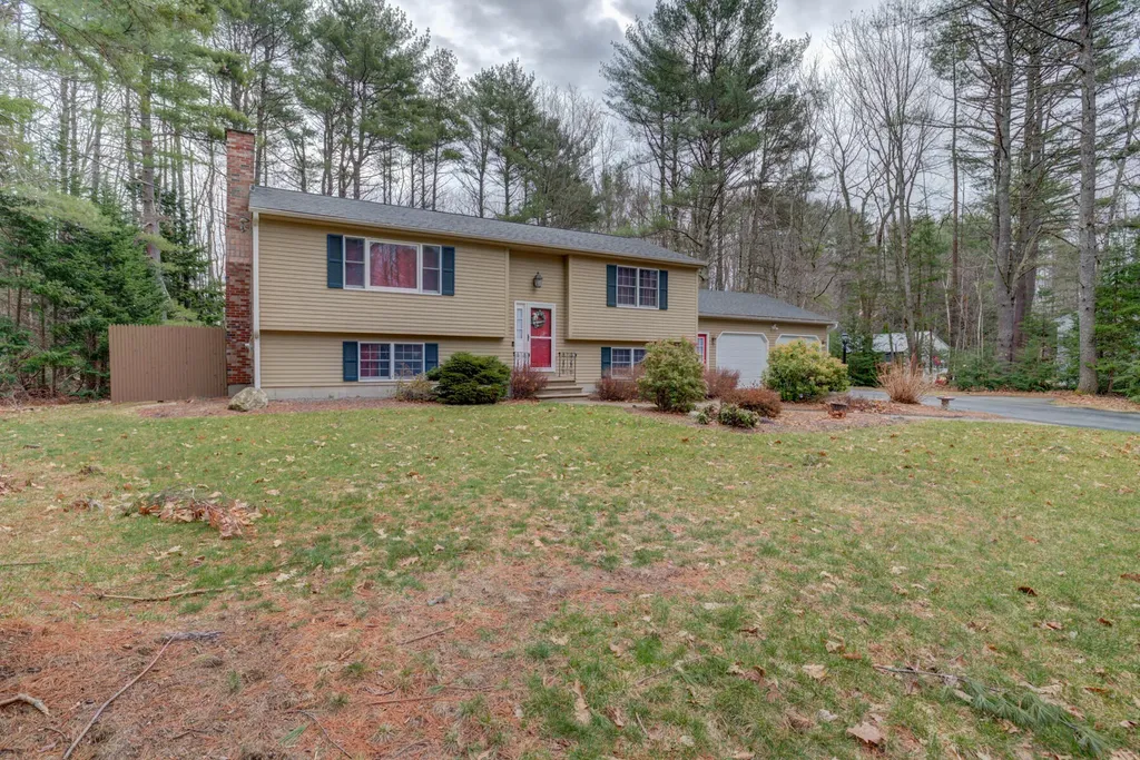 4 Merganser Lane Topsham ME 04086